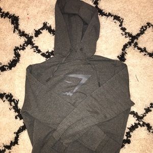 Gym shark cropped sweat shirt